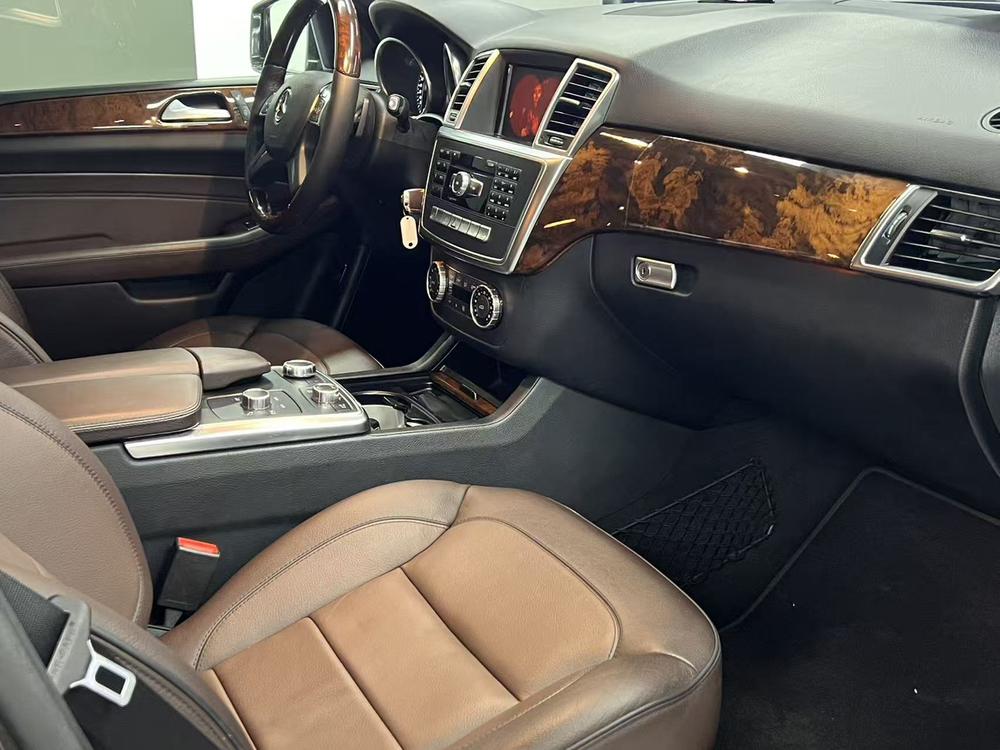 Mercedes-Benz Mercedes-Benz M-Class