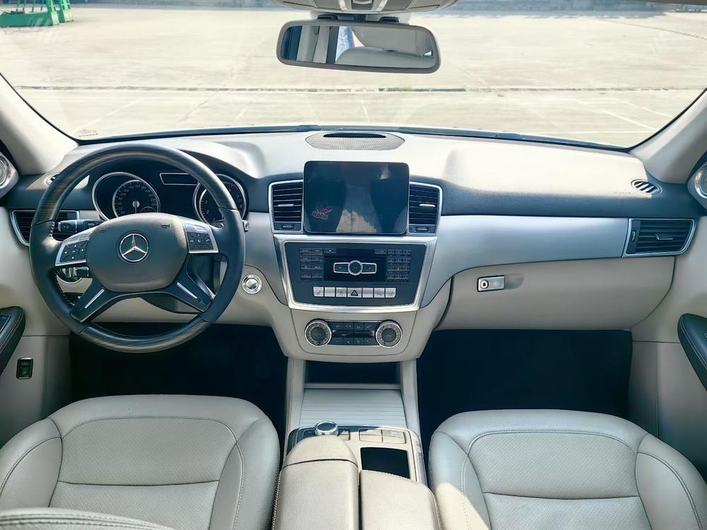 Mercedes-Benz Mercedes-Benz M-Class