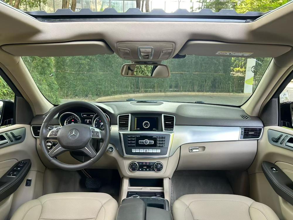Mercedes-Benz Mercedes-Benz M-Class