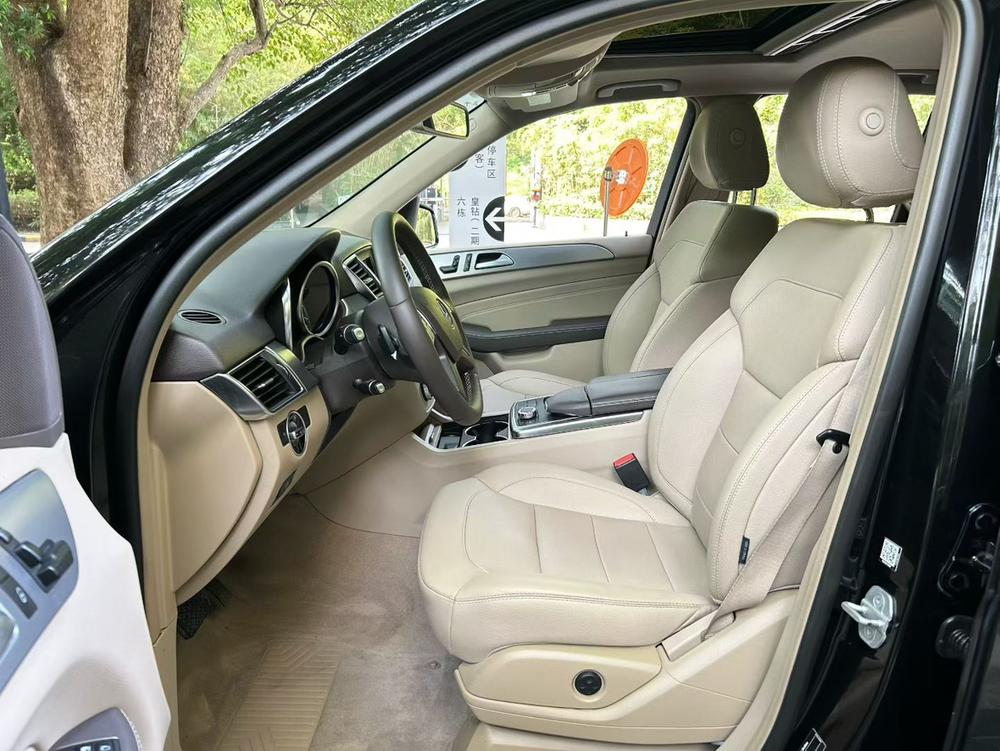 Mercedes-Benz Mercedes-Benz M-Class