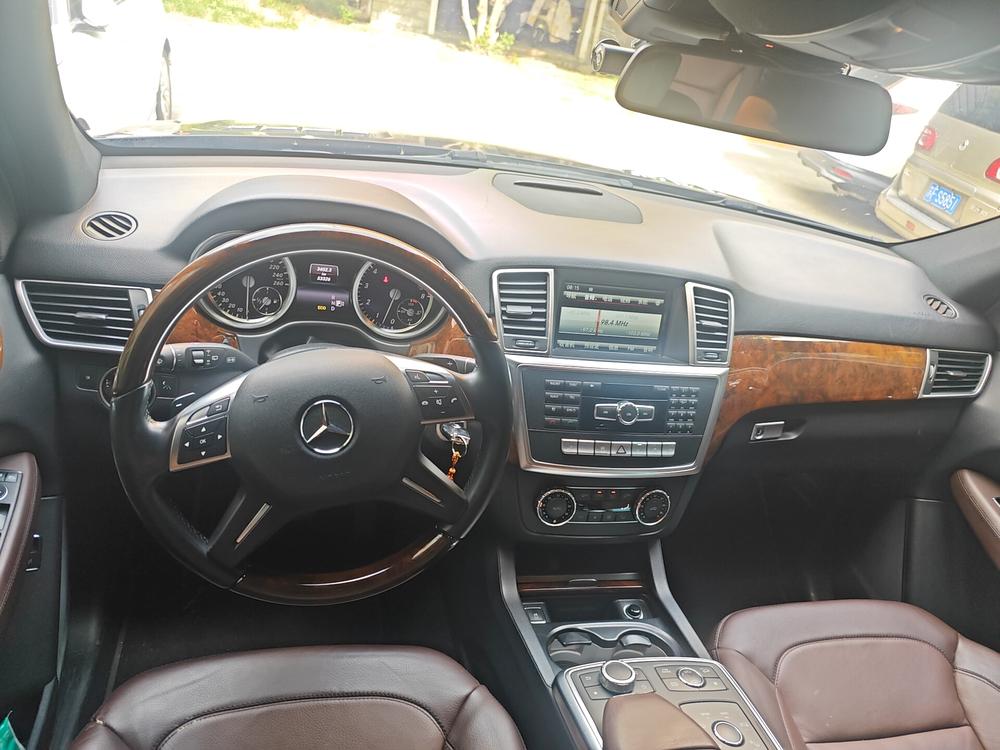 Mercedes-Benz Mercedes-Benz M-Class