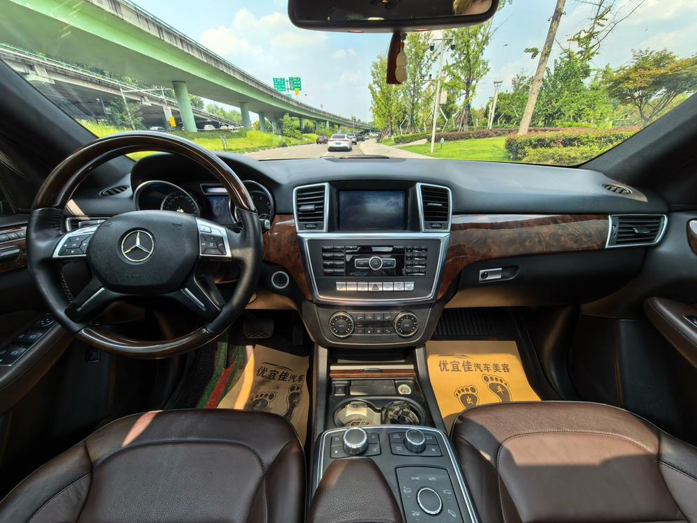 Mercedes-Benz Mercedes-Benz M-Class