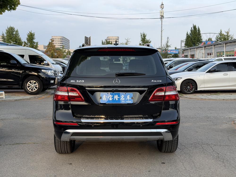 Mercedes-Benz Mercedes-Benz M-Class