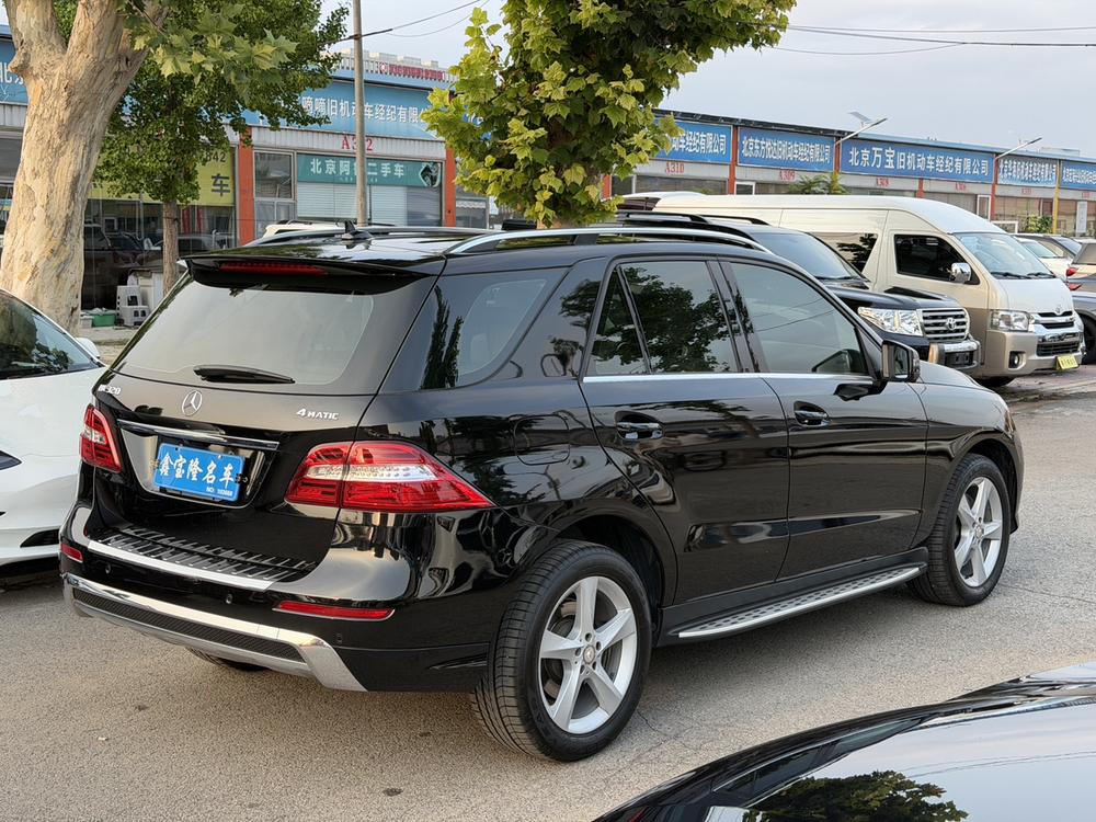 Mercedes-Benz Mercedes-Benz M-Class