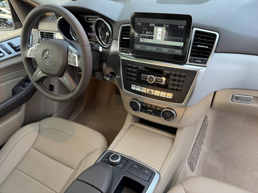 Mercedes-Benz Mercedes-Benz M-Class