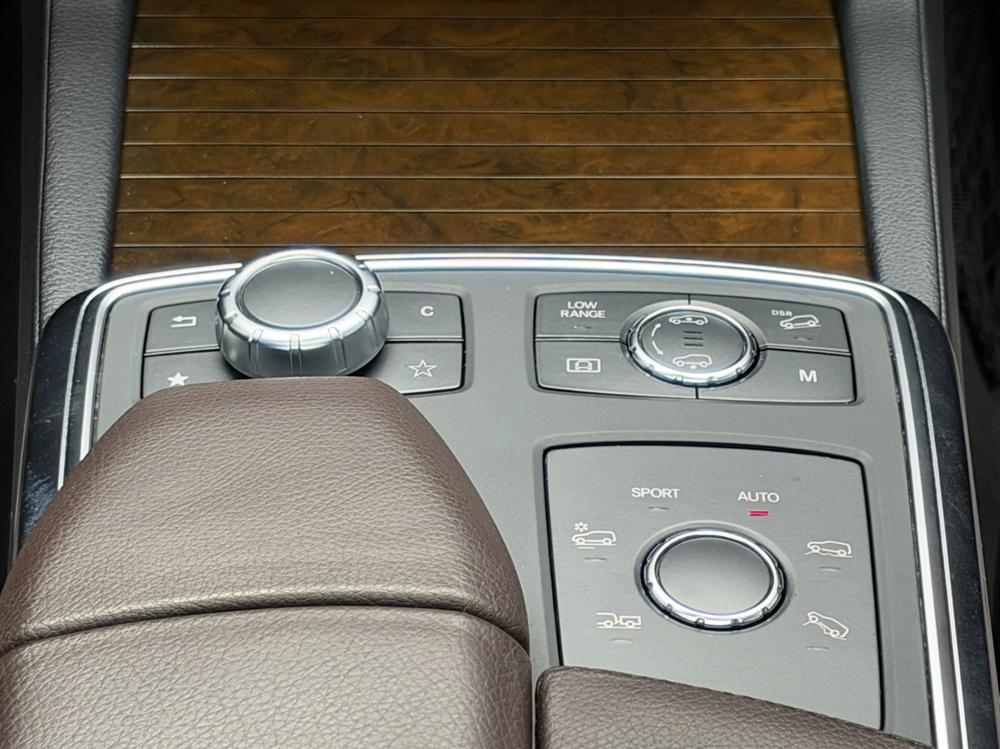 Mercedes-Benz Mercedes-Benz M-Class
