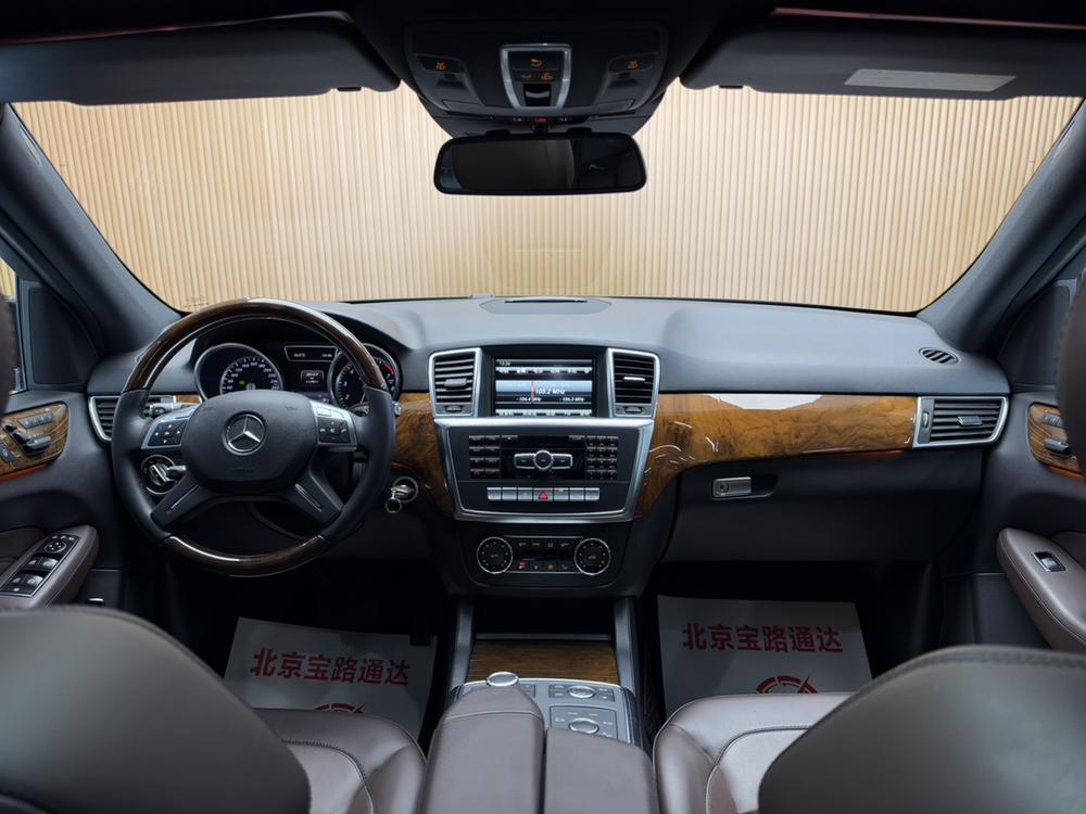 Mercedes-Benz Mercedes-Benz M-Class