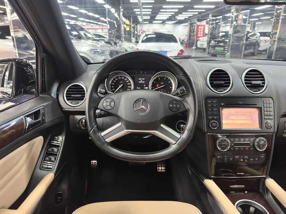Mercedes-Benz Mercedes-Benz M-Class
