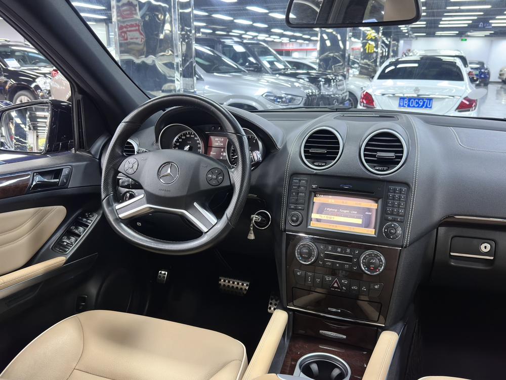 Mercedes-Benz Mercedes-Benz M-Class
