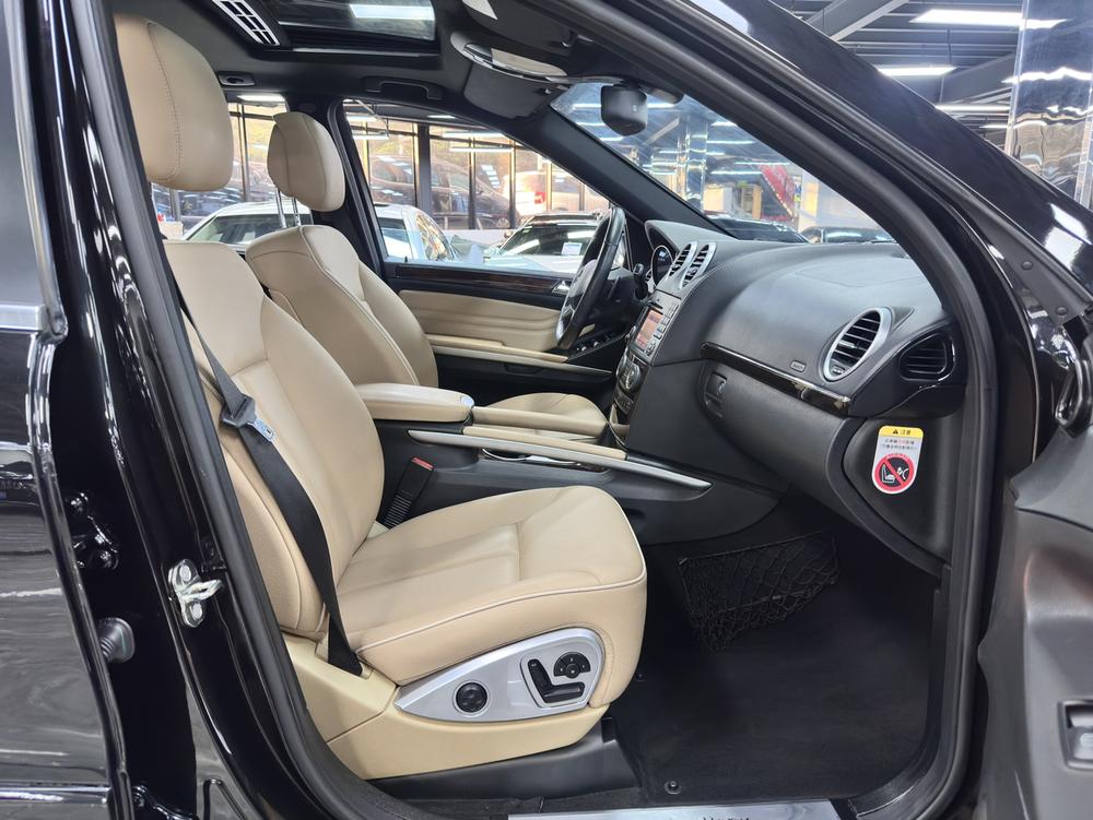 Mercedes-Benz Mercedes-Benz M-Class
