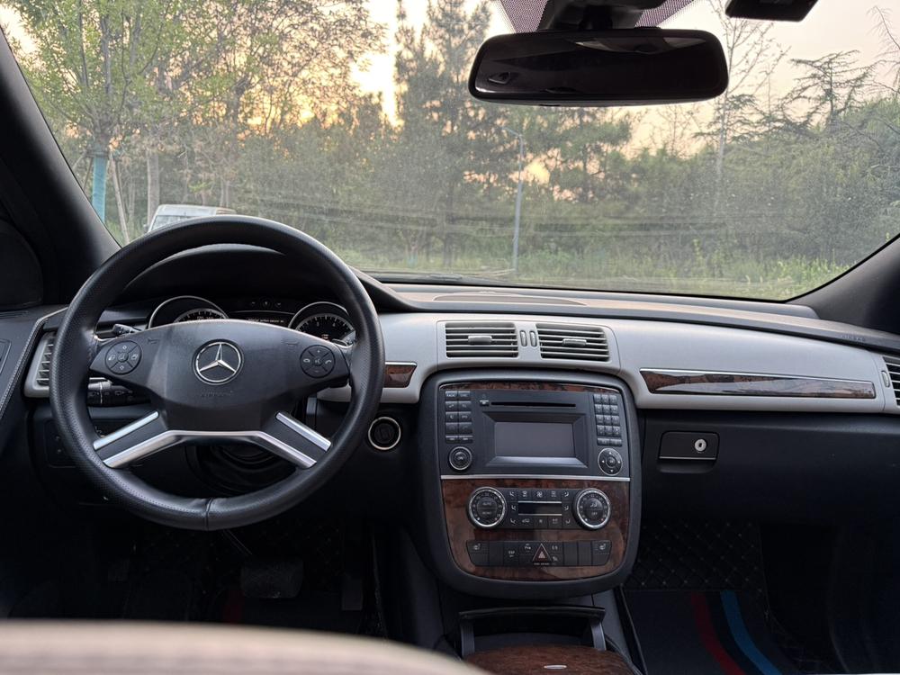 Mercedes-Benz Mercedes-Benz R-Class