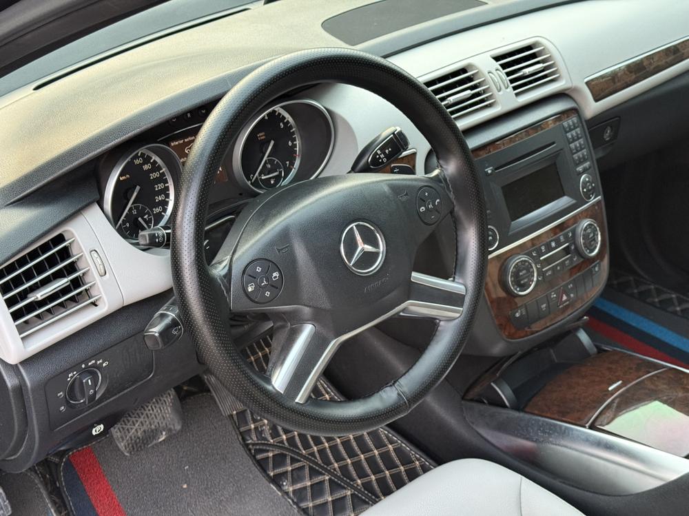Mercedes-Benz Mercedes-Benz R-Class
