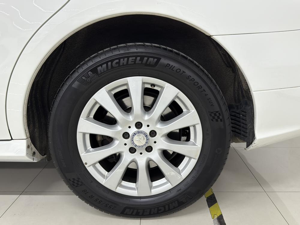Mercedes-Benz Mercedes-Benz R-Class