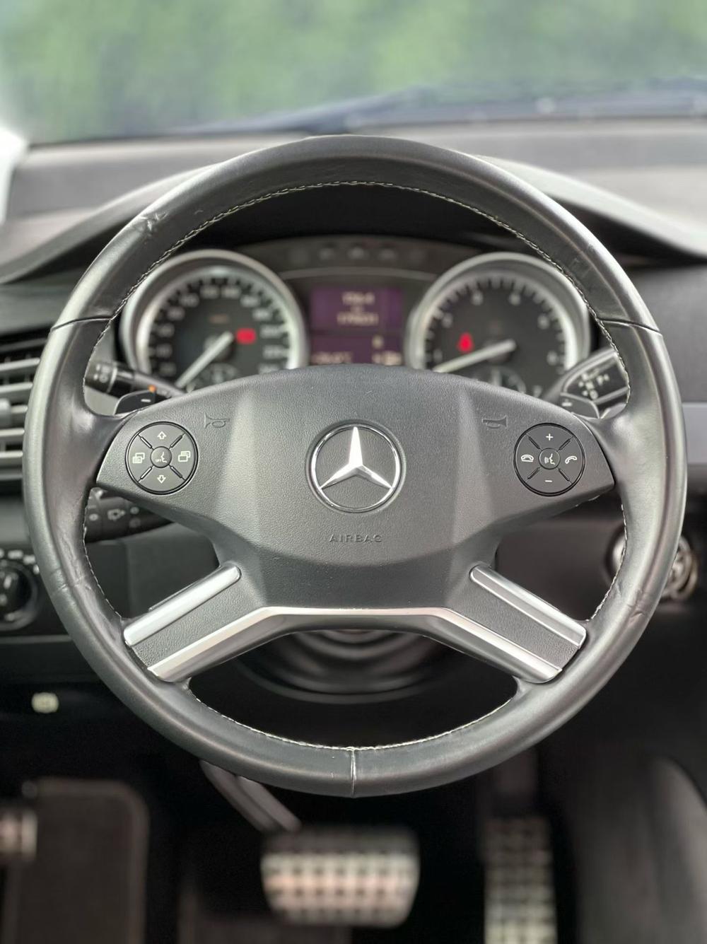 Mercedes-Benz Mercedes-Benz R-Class