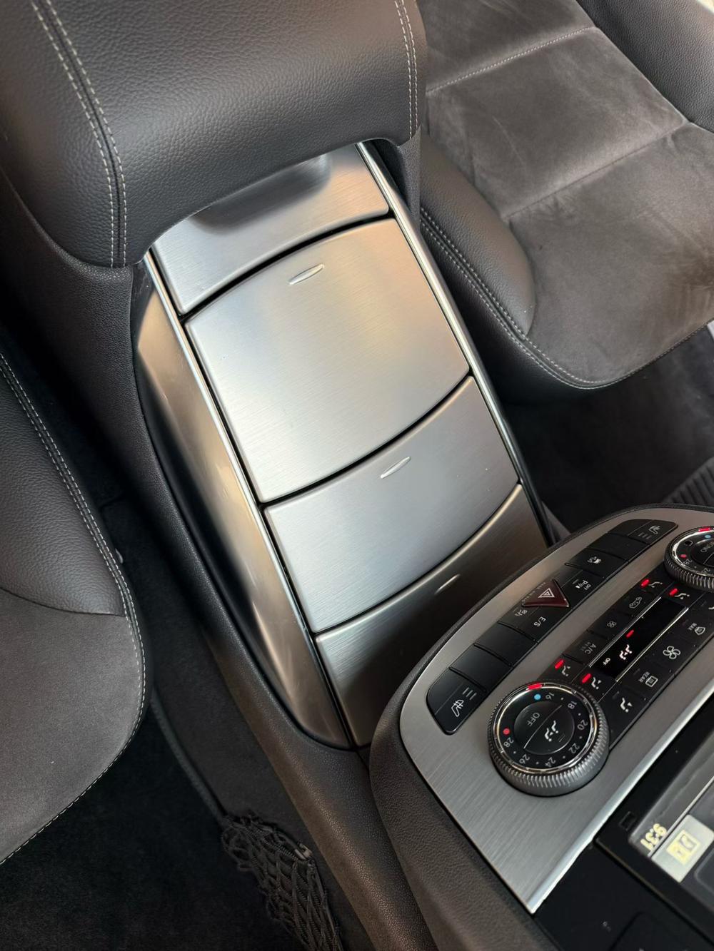 Mercedes-Benz Mercedes-Benz R-Class