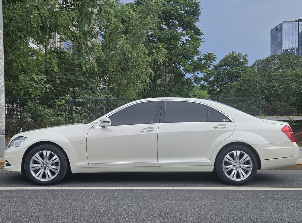 Mercedes-Benz Mercedes-Benz S-Class
