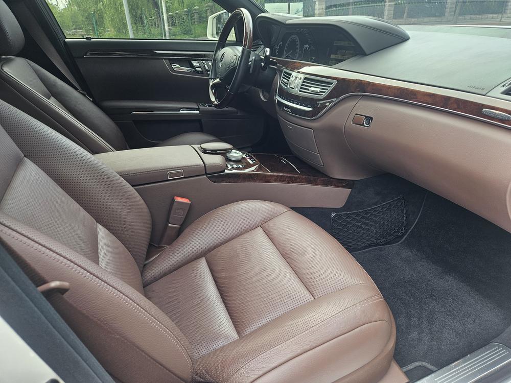 Mercedes-Benz Mercedes-Benz S-Class