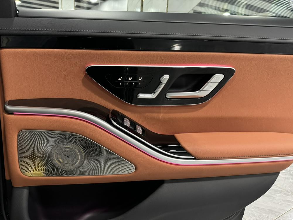 Mercedes-Benz Mercedes-Benz S-Class