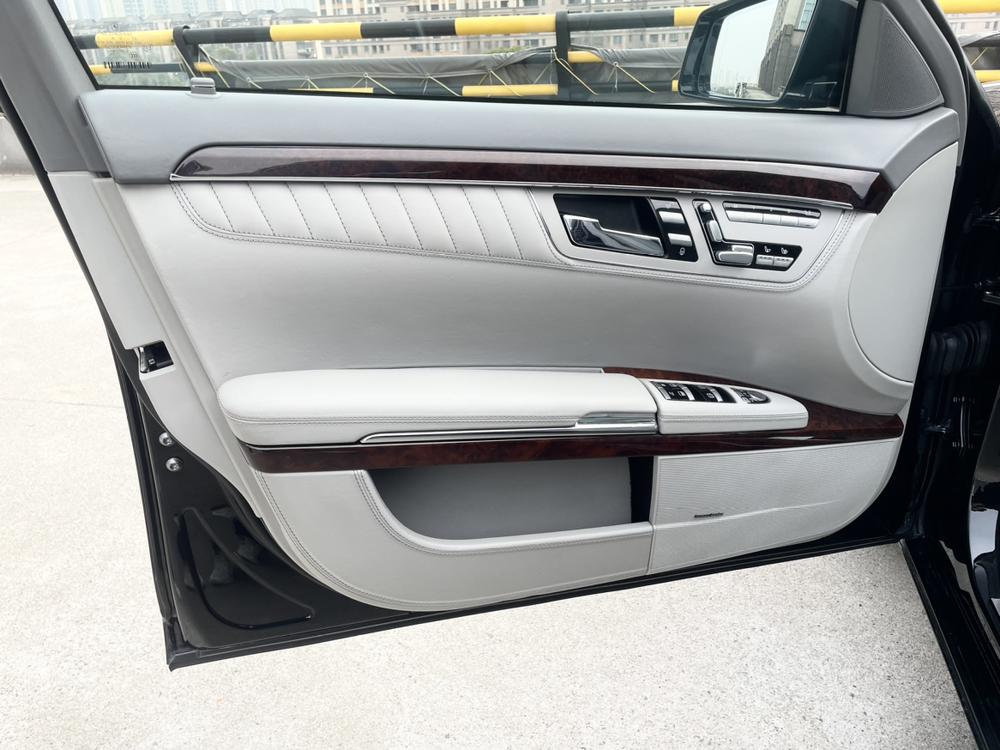 Mercedes-Benz Mercedes-Benz S-Class