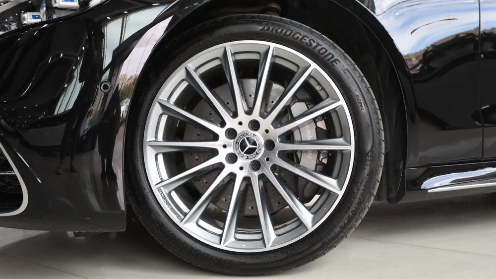 Mercedes-Benz Mercedes-Benz S-Class