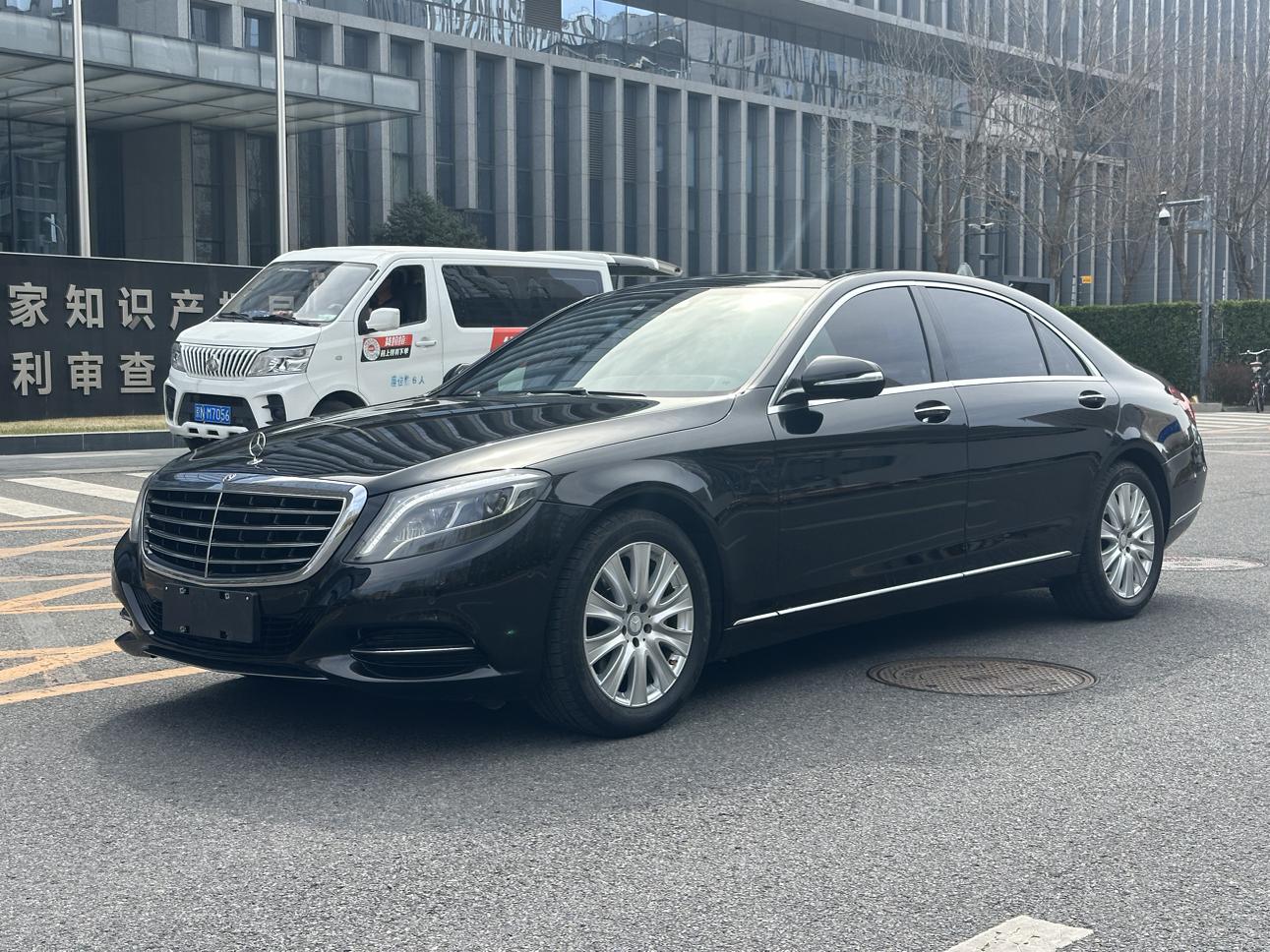 Mercedes-Benz Mercedes-Benz S-Class