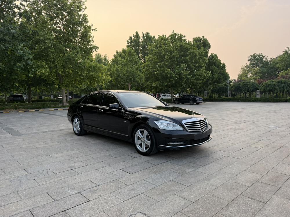 Mercedes-Benz Mercedes-Benz S-Class