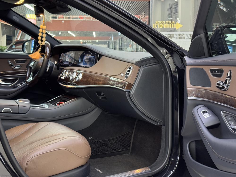 Mercedes-Benz Mercedes-Benz S-Class