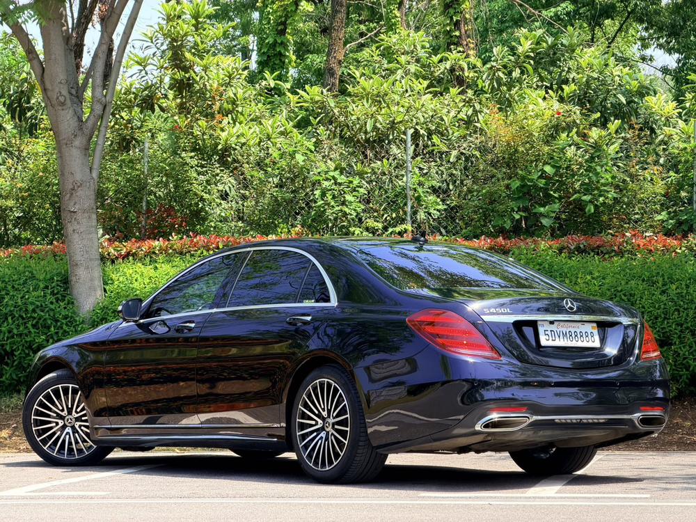 Mercedes-Benz Mercedes-Benz S-Class