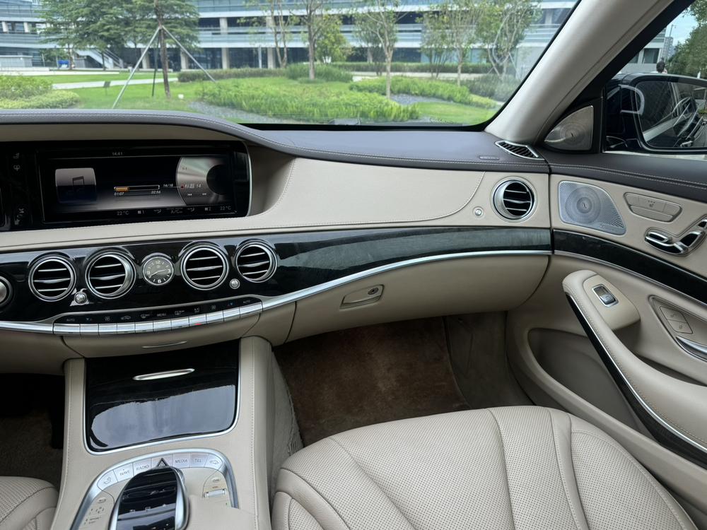 Mercedes-Benz Mercedes-Benz S-Class