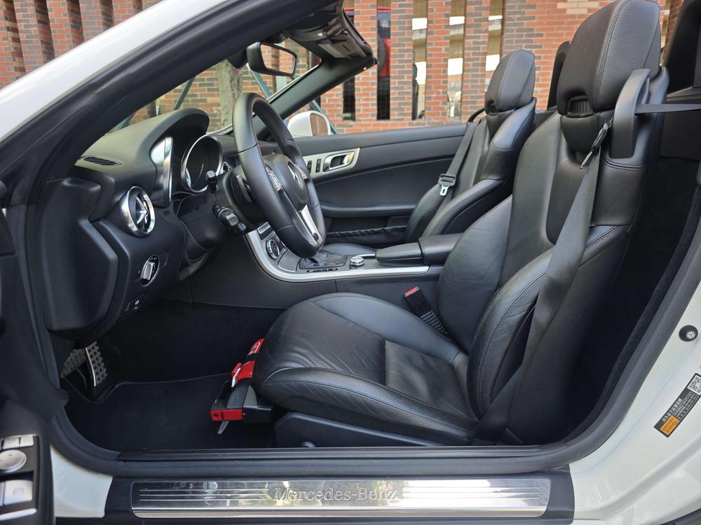 Mercedes-Benz Mercedes-Benz SLK-Class