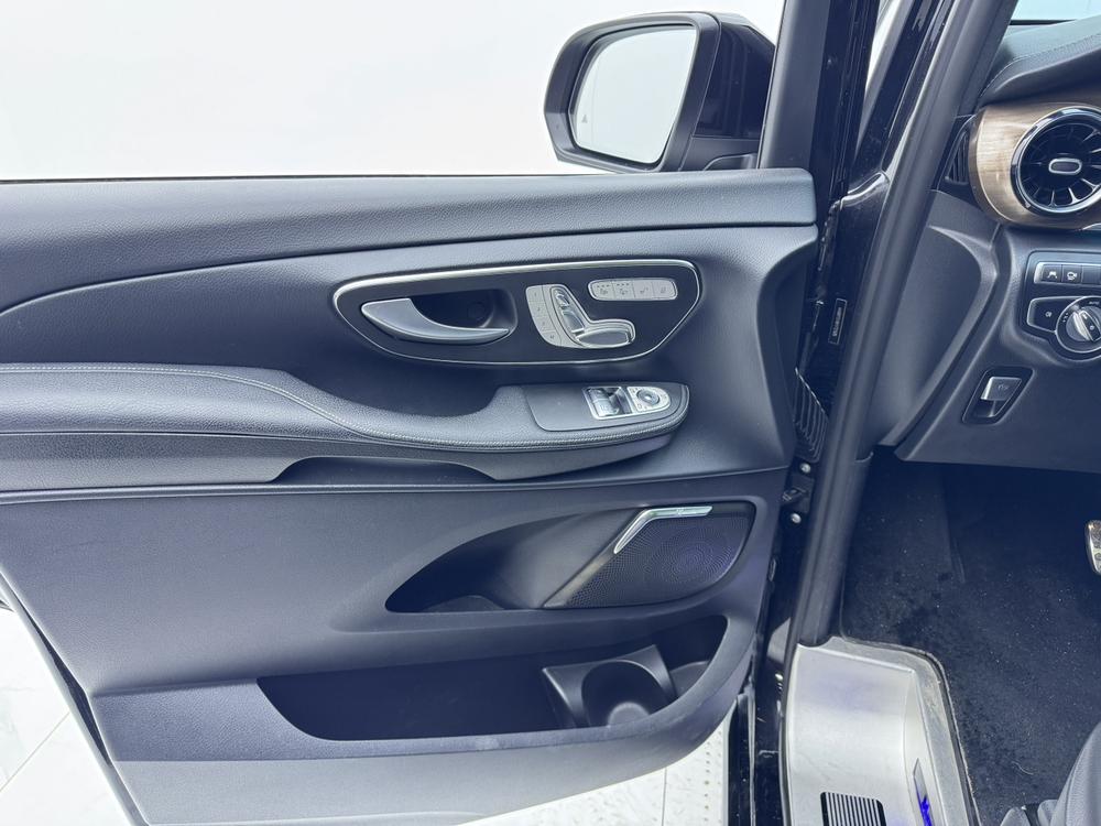 Mercedes-Benz Mercedes-Benz V-Class
