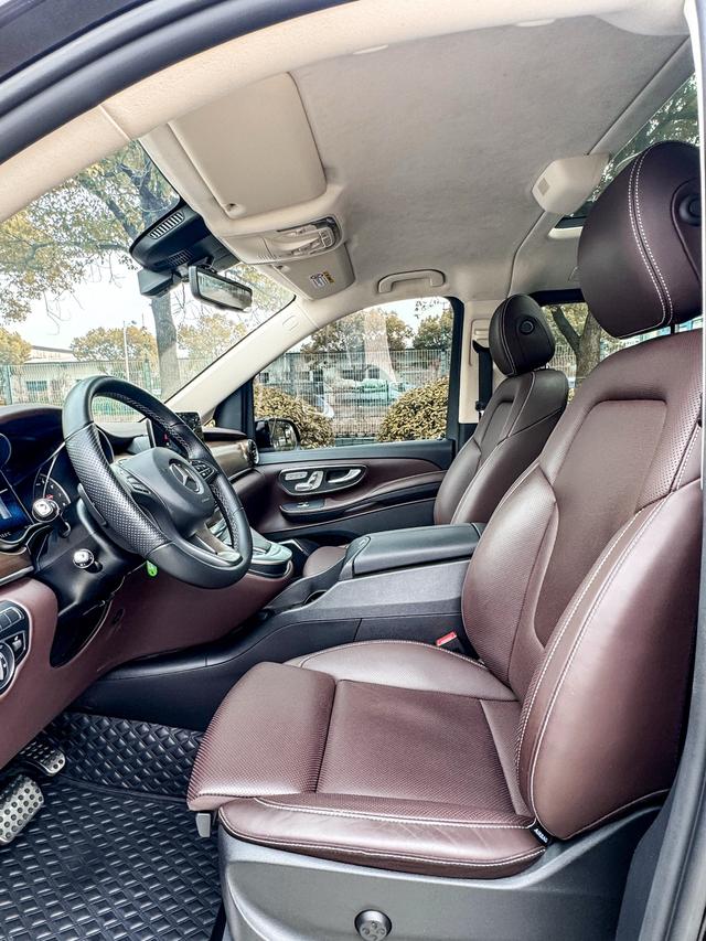 Mercedes-Benz Mercedes-Benz V-Class
