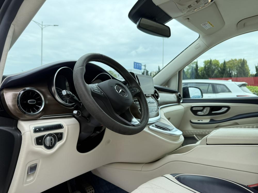 Mercedes-Benz Mercedes-Benz V-Class