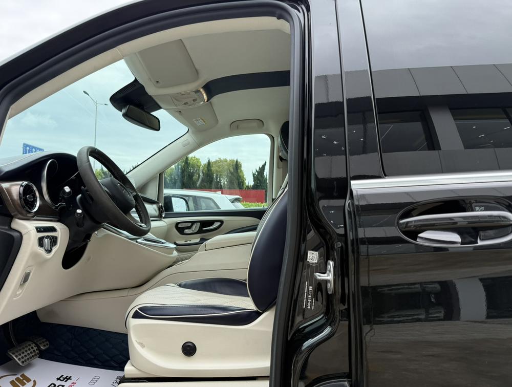 Mercedes-Benz Mercedes-Benz V-Class