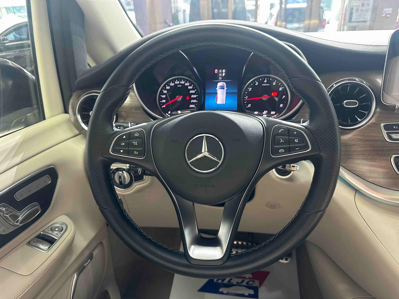 Mercedes-Benz Mercedes-Benz V-Class