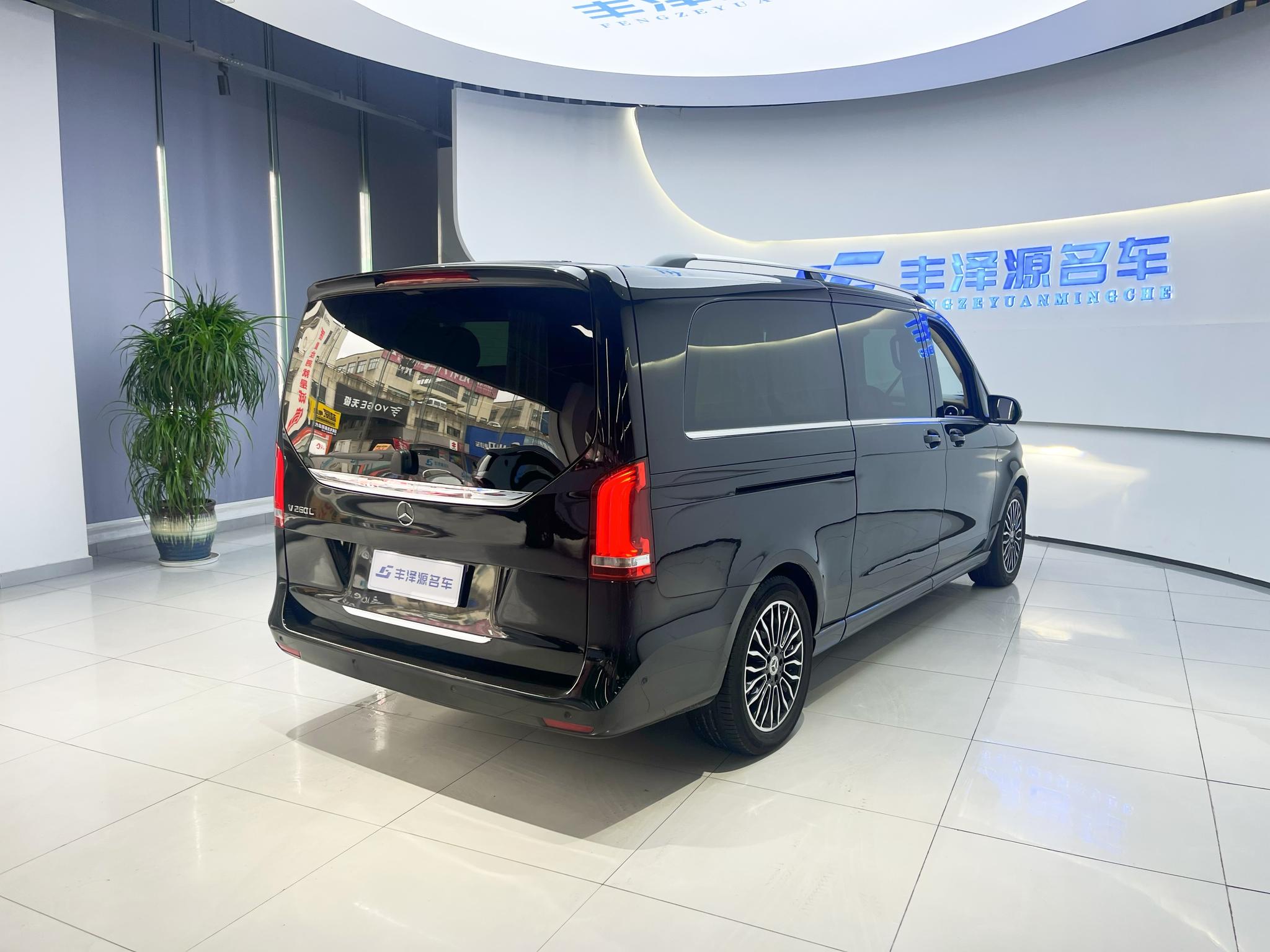 Mercedes-Benz Mercedes-Benz V-Class