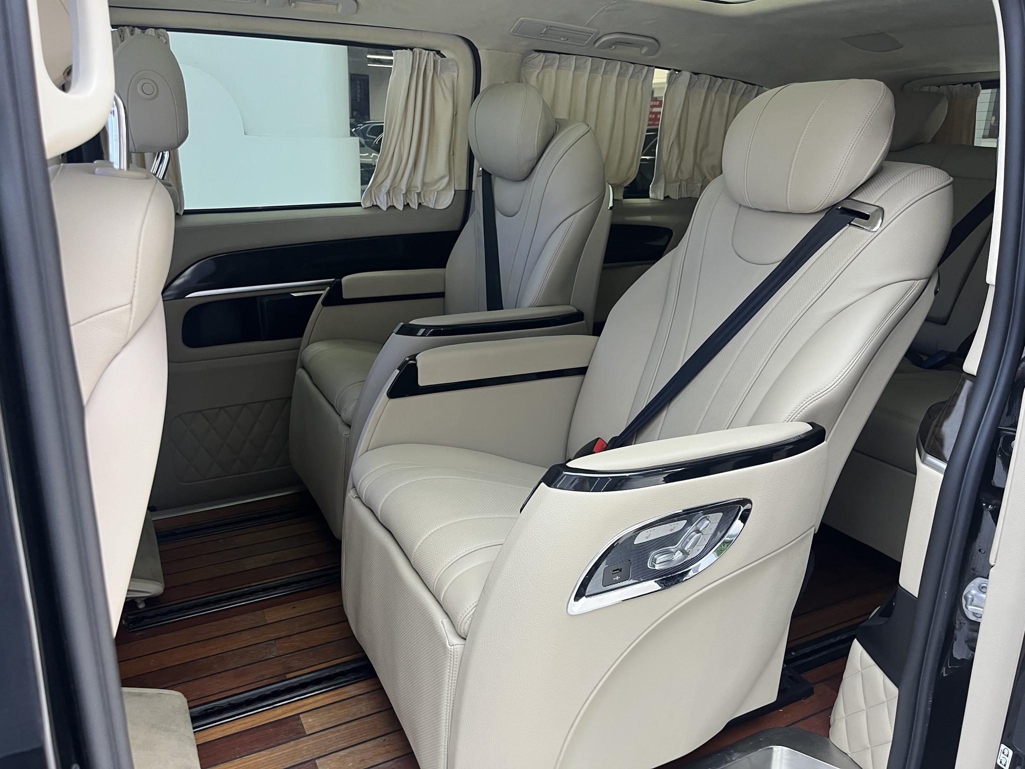 Mercedes-Benz Mercedes-Benz V-Class