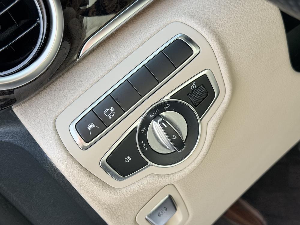 Mercedes-Benz Mercedes-Benz V-Class