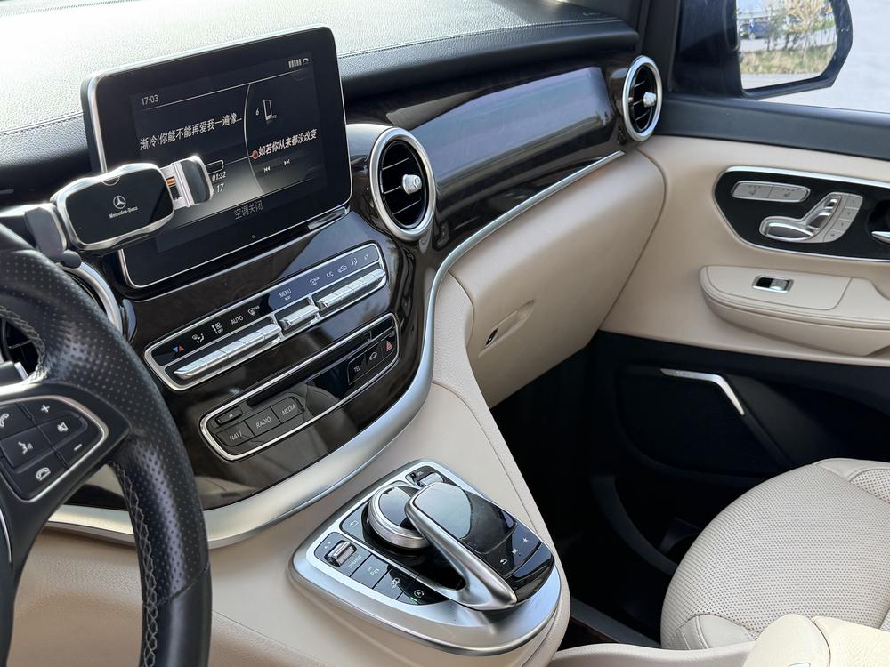 Mercedes-Benz Mercedes-Benz V-Class