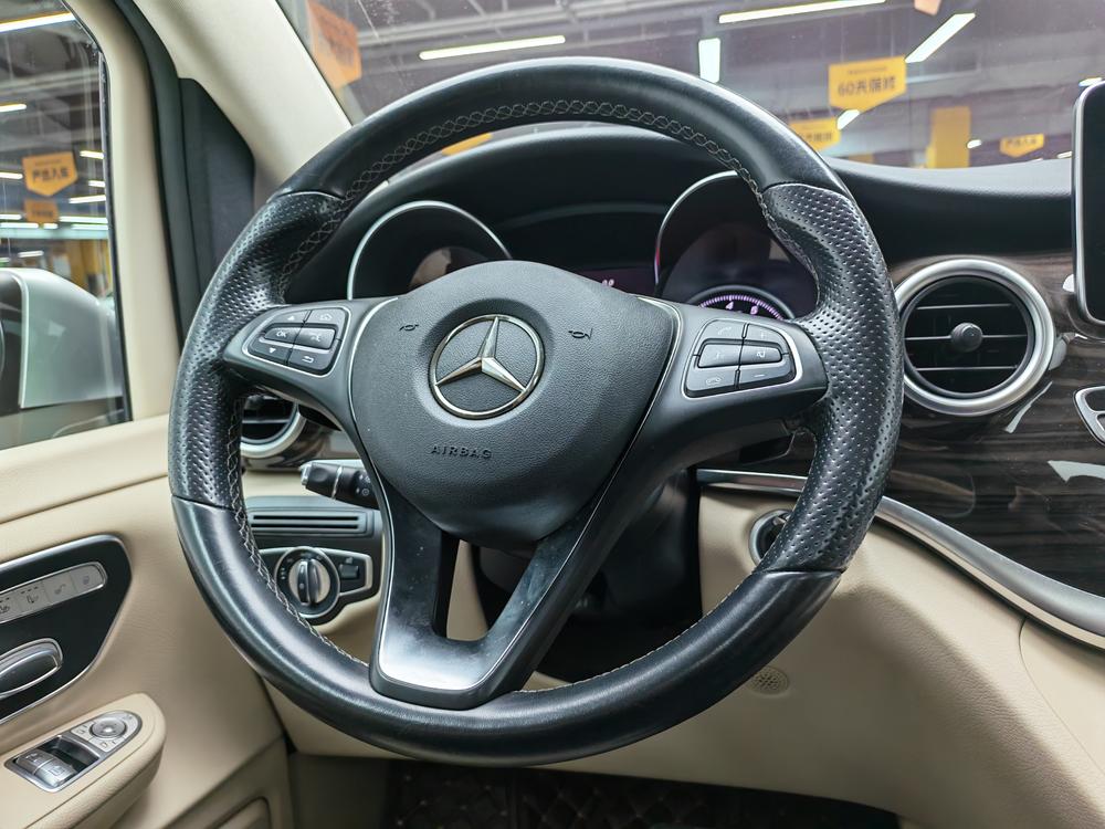 Mercedes-Benz Mercedes-Benz V-Class