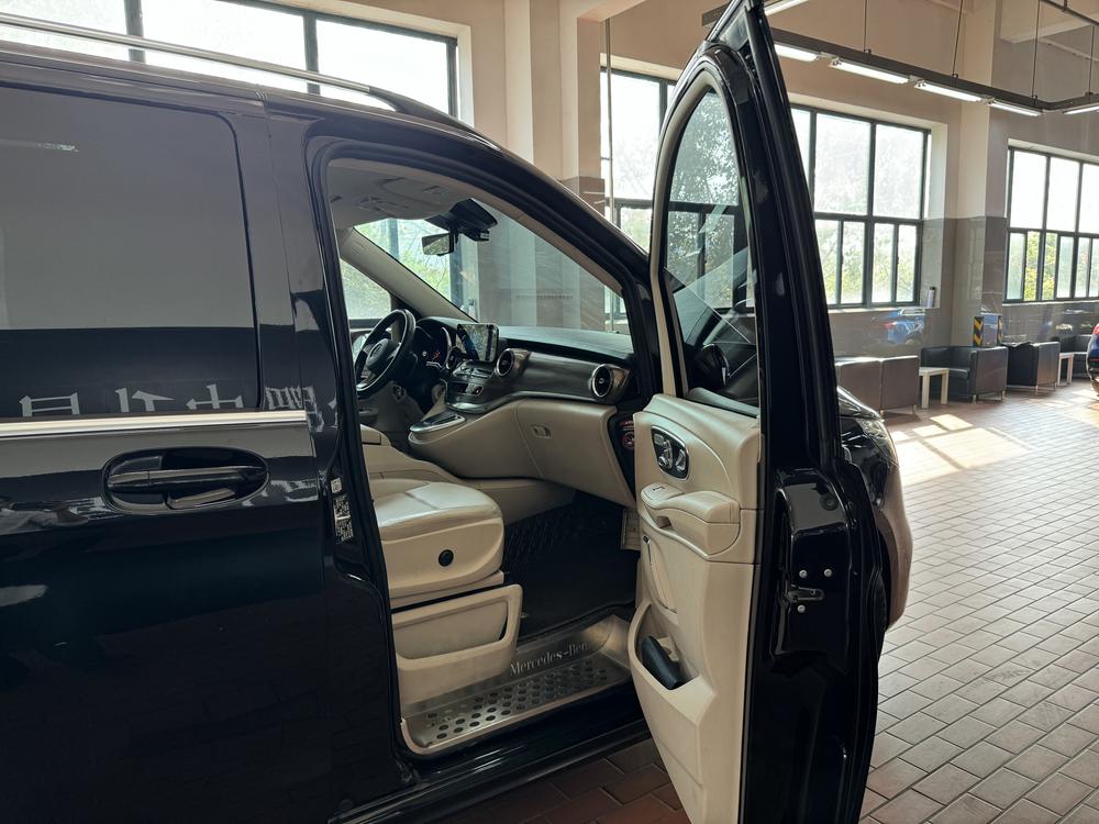 Mercedes-Benz Mercedes-Benz V-Class