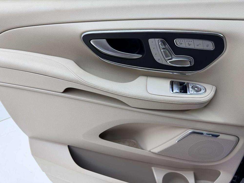 Mercedes-Benz Mercedes-Benz V-Class