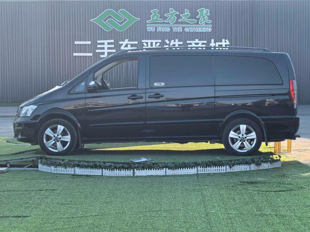Mercedes-Benz Viano