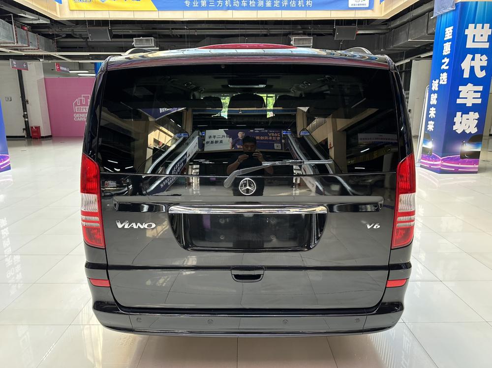 Mercedes-Benz Viano