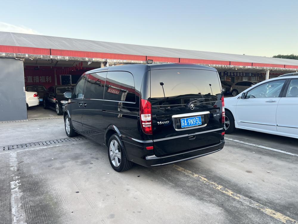 Mercedes-Benz Viano