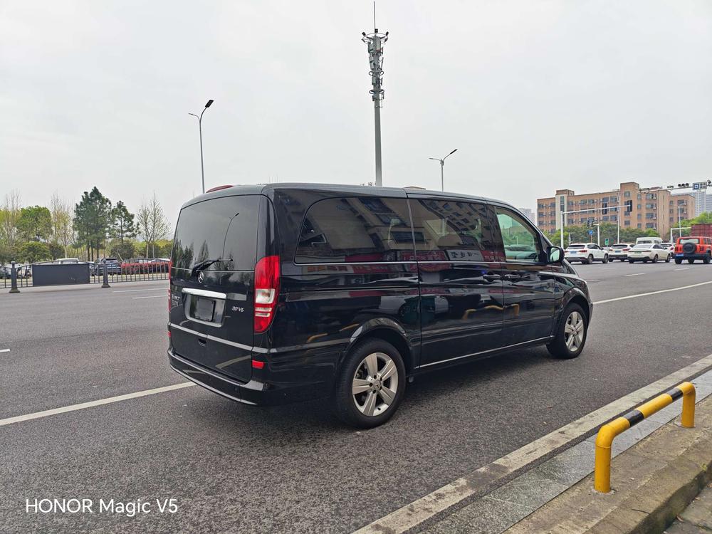 Mercedes-Benz Viano