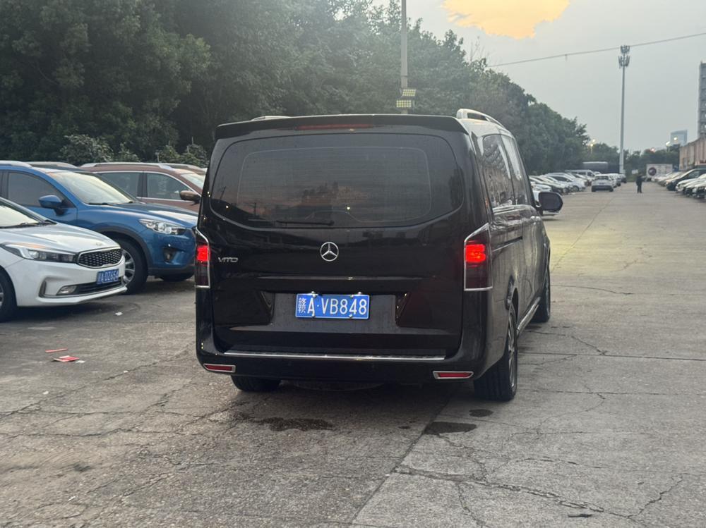 Mercedes-Benz Vito