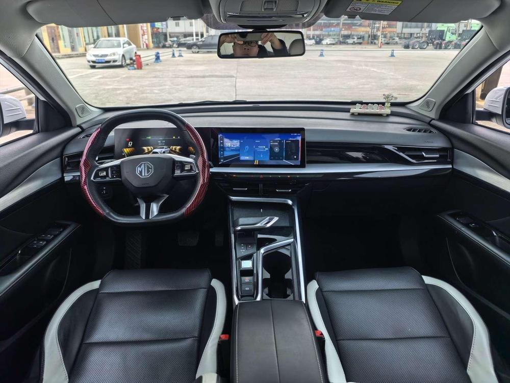 MG MG 5 Scorpio