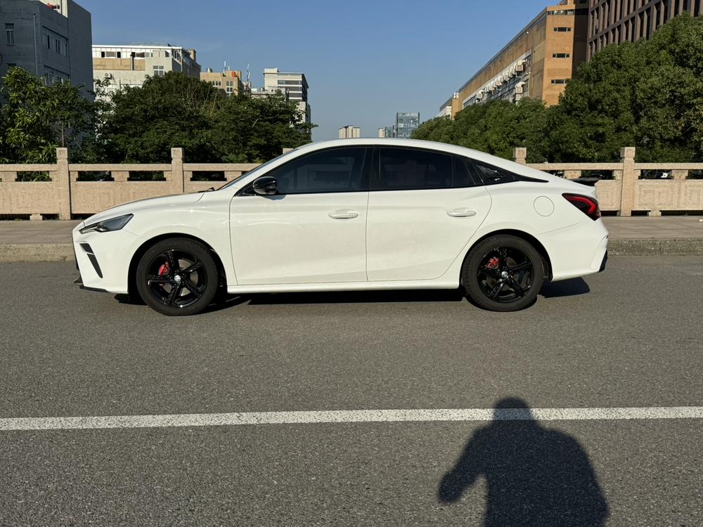 MG MG 5 Scorpio