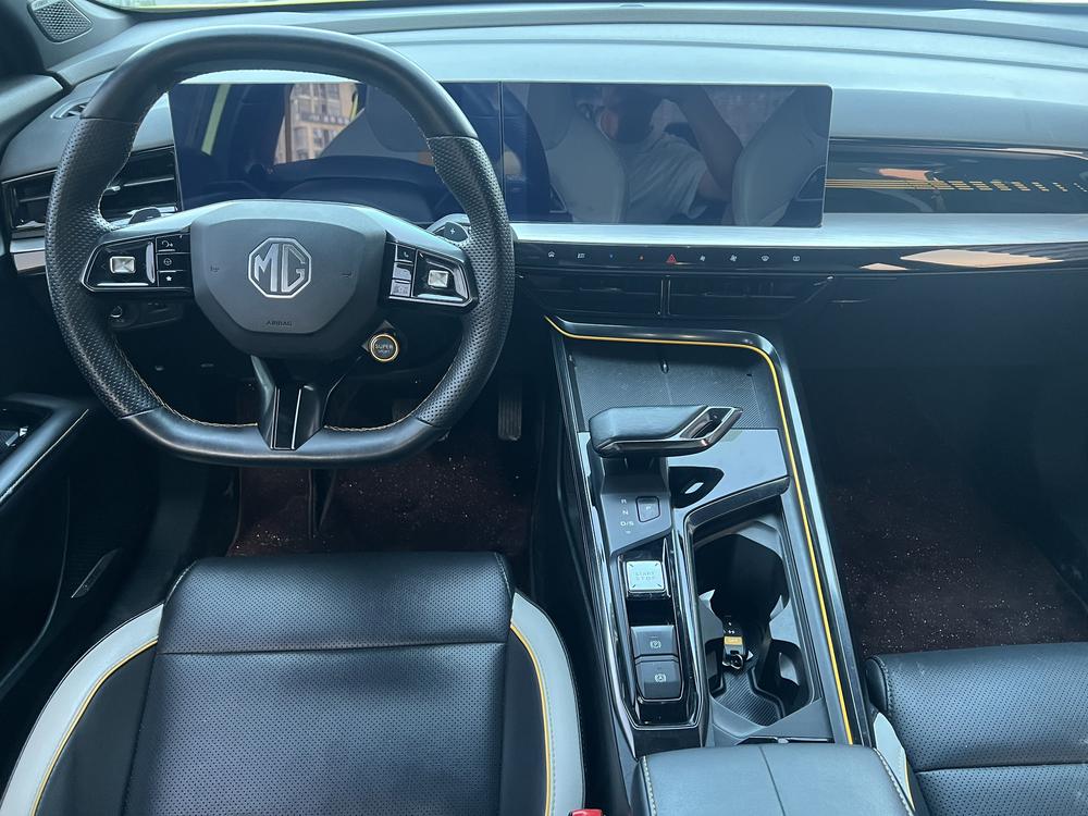MG MG 5 Scorpio